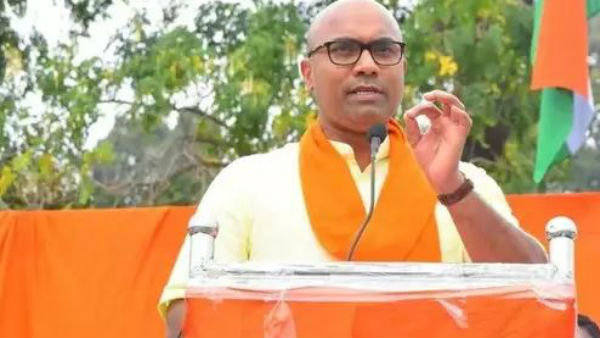 కేటీఆర్, కవితపై తీవ్ర విమర్శలు
