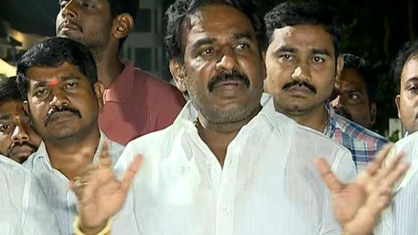 దాడి చేసింది టీడీపీ గూండాలే..