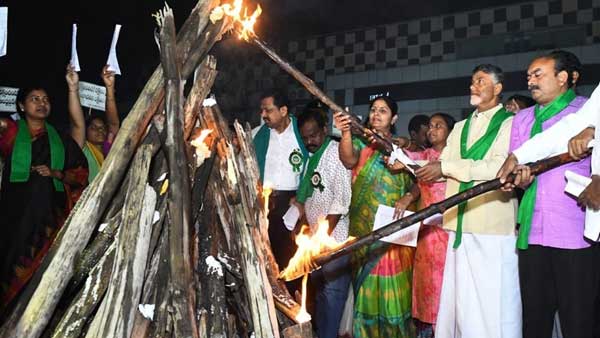 మొదటిసారి సొంతూరుకు దూరంగా
