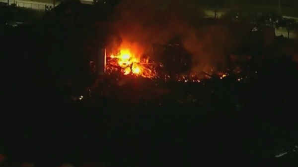 Huge explosion in Houston of Texas, damaging nearby homes Huge explosion in Houston of Texas, damaging nearby homes