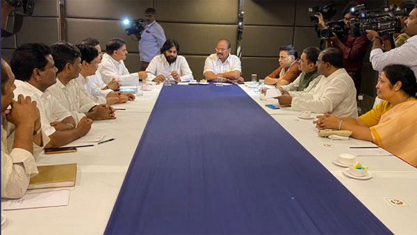 ముందు..వెనుకా ఎవరితోనూ పొత్తు ఉండదు
