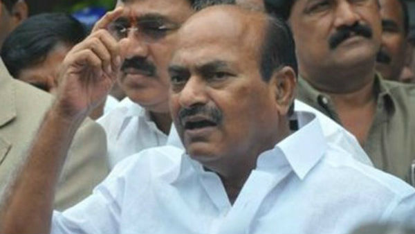 If Rayalaseema gets high court Xerox shops will increase.. what is the benefit : JC Diwakar reddy If Rayalaseema gets high court Xerox shops will increase.. what is the benefit : JC Diwakar reddy
