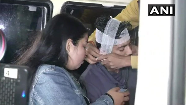 వీసీపై చర్యలకు డిమాండ్