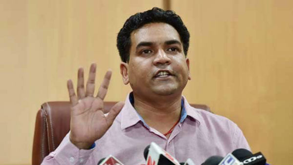 India vs Pak tweet: BJP Kapil Mishras tweet under EC scanner, Asks twitter to remove India vs Pak tweet: BJP Kapil Mishras tweet under EC scanner, Asks twitter to remove