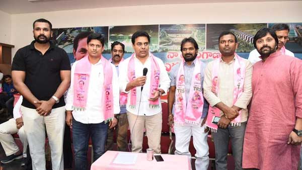 ఫేస్బుక్, ట్విట్టర్