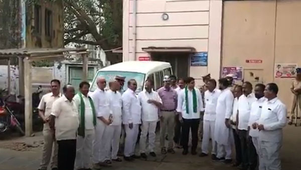 దిగొచ్చేంత వరకూ ఉద్యమం..