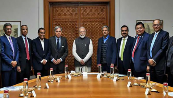 PM Modi Meets Mukesh Ambani, Ratan Tata, Others Over Plan To Revive Economy PM Modi Meets Mukesh Ambani, Ratan Tata, Others Over Plan To Revive Economy