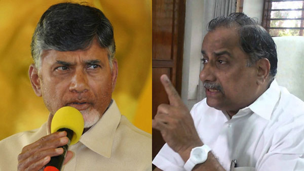 చంద్రబాబు కాళ్ల కింద పోలీసులు..