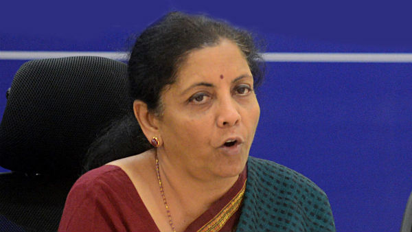 ఆర్థిక వ్యవస్థను గాడిలో పెట్టేందుకు ప్రధాని ప్రయత్నం