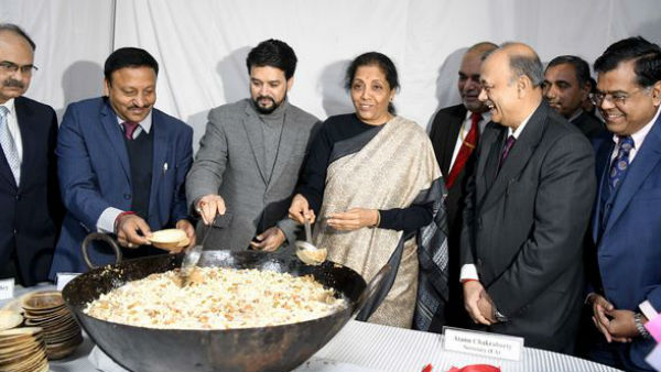 బడ్జెట్ ప్రింటింగ్కు సంకేతం హల్వా వేడుకలు