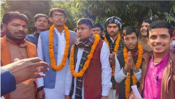 ABVP loses all seats in Sanskrit University of Varanasi ABVP loses all seats in Sanskrit University of Varanasi