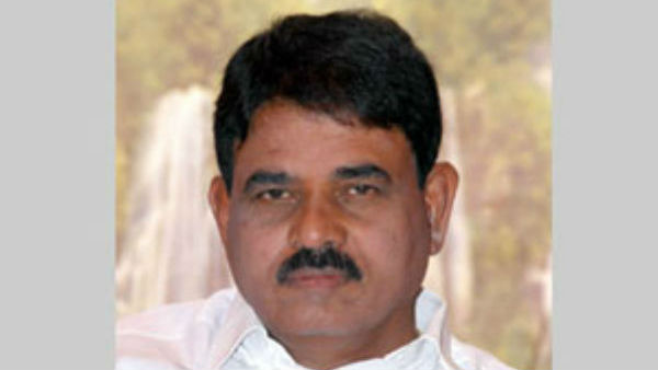 భూములు వెనక్కి ఇస్తా..