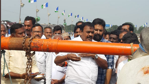 ఎడ్ల పందాలకు రావటంలో ఎటువంటి రాజకీయ ప్రాధాన్యత లేదన్న రాపాక