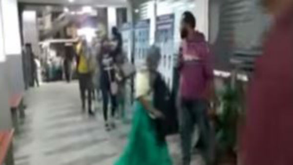 21మంది యువతులు
