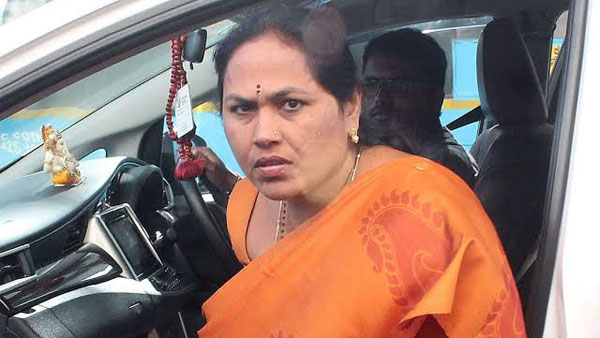 Kerala girl raped by miscreants in Mangalore, BJP MP Shobha Karandlaje filed a complaint in Bengaluru Kerala girl raped by miscreants in Mangalore, BJP MP Shobha Karandlaje filed a complaint in Bengaluru