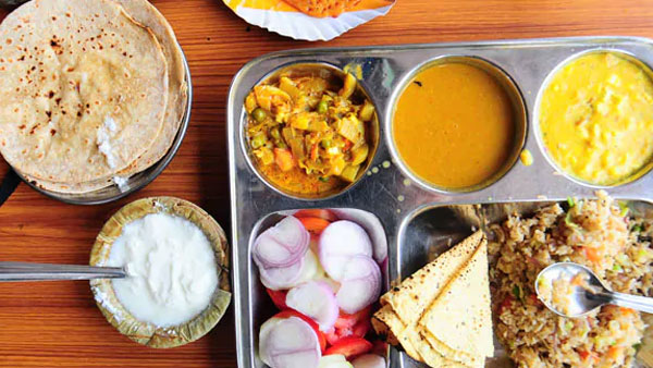 ఆ నలుగురరూ ఎవరు?