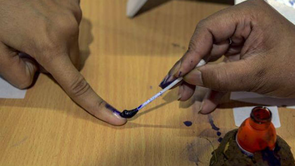 ఫేక్ ఓటర్లకు చెక్ పెట్టే సరికొత్త ప్రయోగం