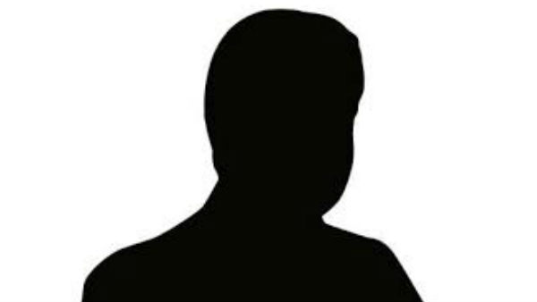 భార్య ఫోన్ ఎప్పుడూ ఎంగేజ్