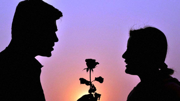 ఇద్దరూ స్నేహితులు