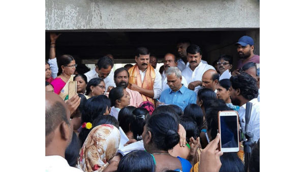 కేటీఆర్ ఊర్లలో.. కేసీఆర్ నగరంలో..