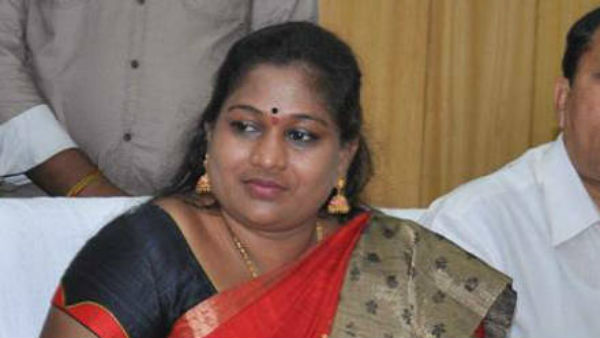 మహిళలను విచక్షణారక్షితంగా కొట్టించిన ఘనతే మీదే