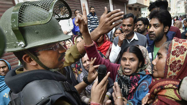 Delhi Violence: Delhi Police received over 15,000 PCR calls seeking help during riots Delhi Violence: Delhi Police received over 15,000 PCR calls seeking help during riots