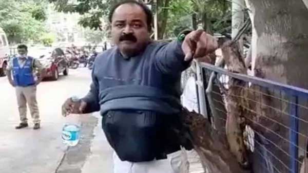 గాంధీ సూపరిండెంట్ అత్యవసర సమావేశం..