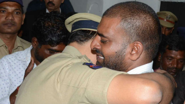 మహేష్ భగవత్ను హీరోగా..