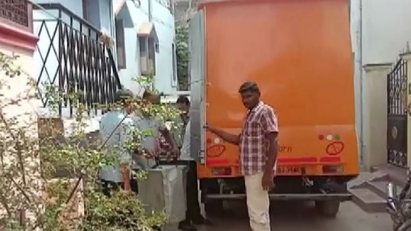 రూ.77 కోట్లు, విలువైన డాక్యుమెంట్లు సీజ్..
