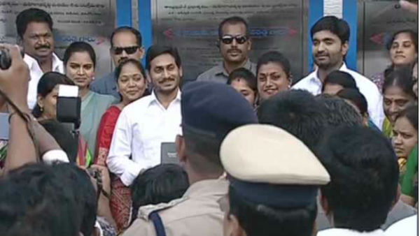 రాష్ట్ర వ్యాప్తంగా 18 దిశ పోలీస్ స్టేషన్లు ఏర్పాటు