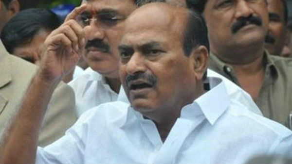 కోర్టులో తేల్చుకుంటామని చెప్తున్న జేసీ