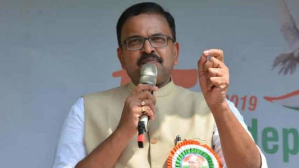 మాజీ జేడీ ఇచ్చిన షాక్ మరువక ముందే పవన్ కు మరో షాక్