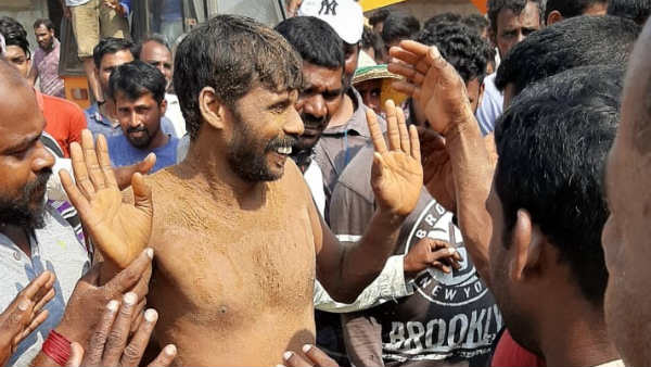 man who had fallen into a 15-feet deep hole in karnataka has been rescued man who had fallen into a 15-feet deep hole in karnataka has been rescued