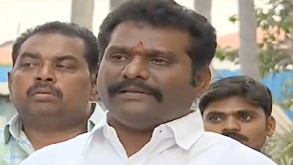 నోరు మెదపడం లేదు ఎందుకో?