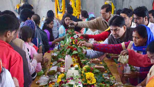 నాగేశ్వర్ దేవాలయంలో శివుడు / మహాదేవ్ విగ్రహం:-