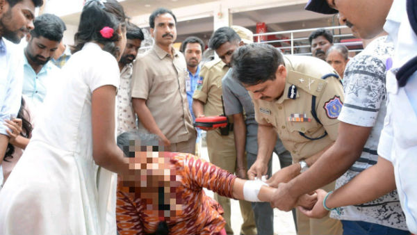 IPS Officer Mahesh Bhagwat gave first aid treatment to injured women Nagaram in Telangana, IPS Officer Mahesh Bhagwat gave first aid treatment to injured women Nagaram in Telangana,