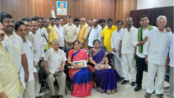 ప్రొరోగ్ చేయడాన్ని నిరసిస్తూ..