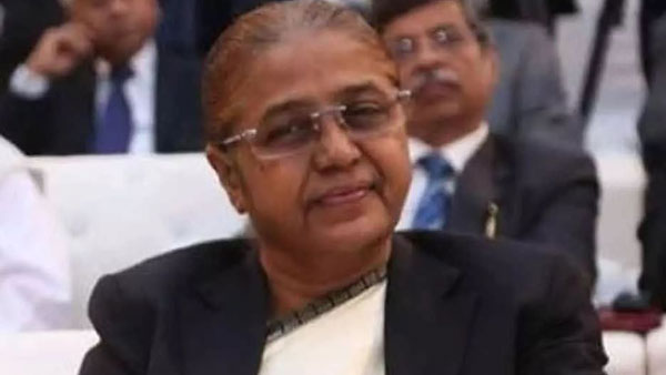 Supreme Court Justice R Banumathi fainted during the hearing in Nirbhaya case Supreme Court Justice R Banumathi fainted during the hearing in Nirbhaya case