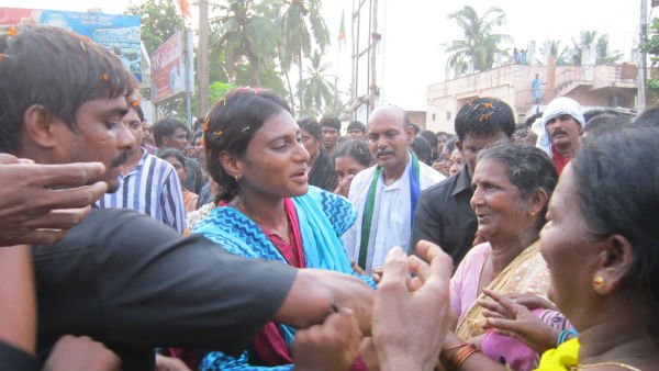 రాజశేఖర్ రెడ్డి కూతురిగా షర్మిలా సక్సెస్ అవుతారానే భావన