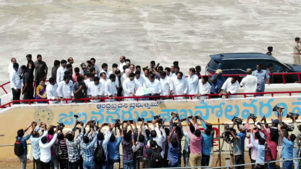 2021 జూన్ నాటికి పోలవరం ప్రాజెక్టు పూర్తి చేయాలని జగన్ ఆదేశం