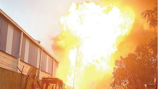 hugg Fire breaks out at warehouse in chennai. hugg Fire breaks out at warehouse in chennai.