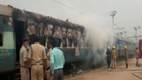 కాకినాడ నుంచి సికింద్రాబాద్కు. .
