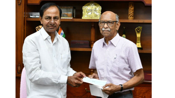 కేసీఆర్తో అనుపమ తండ్రి
