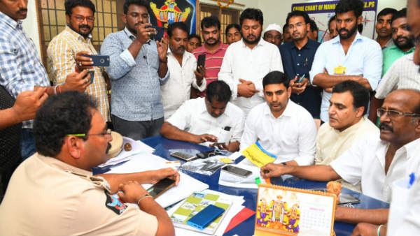 స్టేషన్లో హల్ చల్..