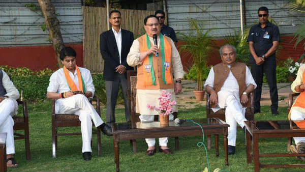 Madhya Pradesh: 22 rebel Congress MLAs joins BJP Madhya Pradesh: 22 rebel Congress MLAs joins BJP