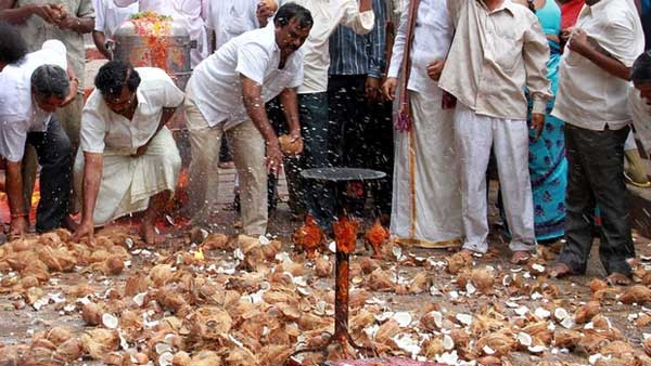 Few rules to be followed while hitting a coconut at the time of Puja Few rules to be followed while hitting a coconut at the time of Puja