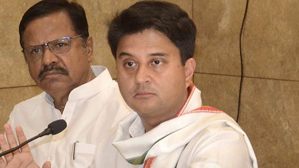 17 మంది ఎమ్మెల్యేలు రాజీనామా..?