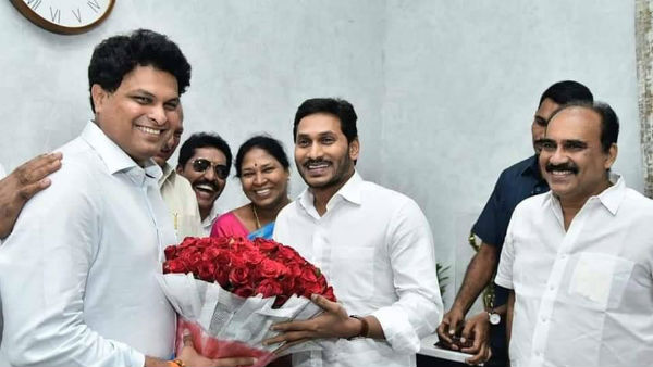 జగన్ పాలనతో ఆకర్షితులయ్యే చేరామని ప్రకటన చేసిన వెంకటేష్