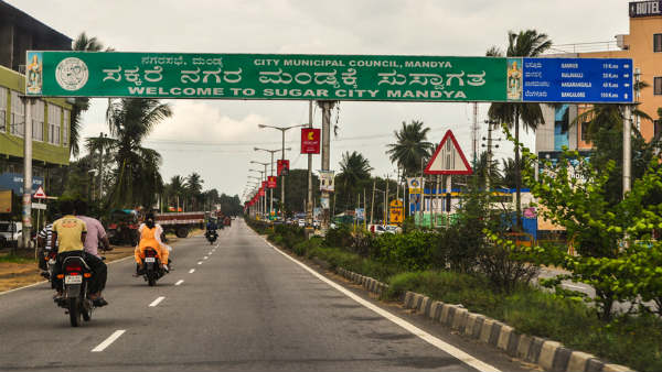 పరువు పోతుందనే భయంతో అసలు విషయం దాచి పెట్టి..
