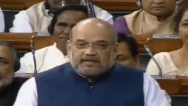 Amit Shah praises Delhi Police for containing riots, offers condolences in lok sabha Amit Shah praises Delhi Police for containing riots, offers condolences in lok sabha